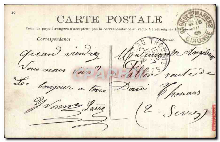 Femme en robe rose tenant un petit bossu — texte imprimé et manuscrit — éditeur AXS n°780 — Verso