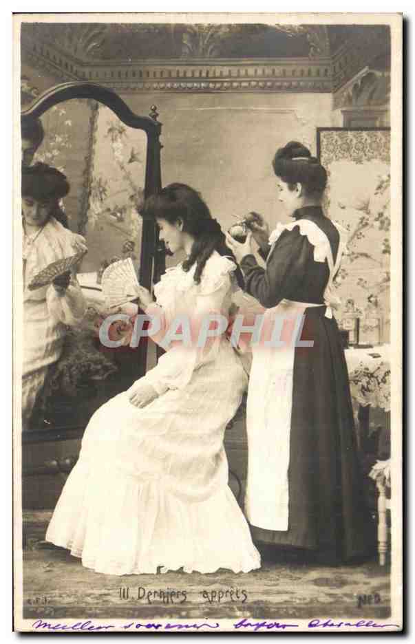 CPA Fantaisie Femme Eventail