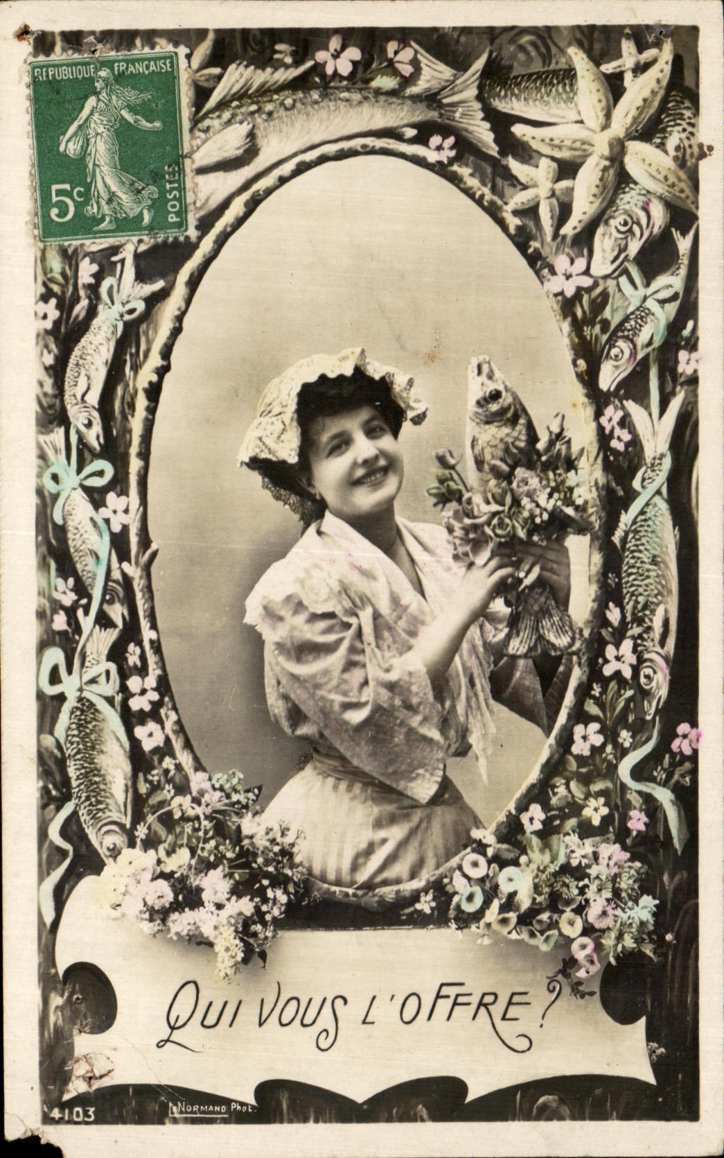 CPA Fantaisie Femme Poisson 