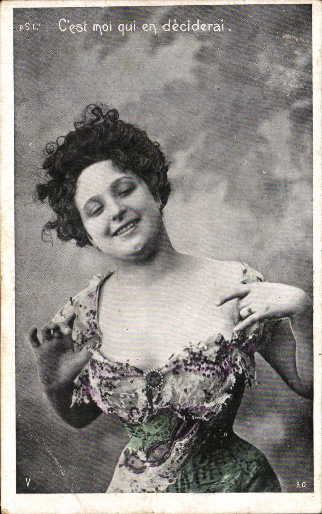 CPA Fantaisie Femme 