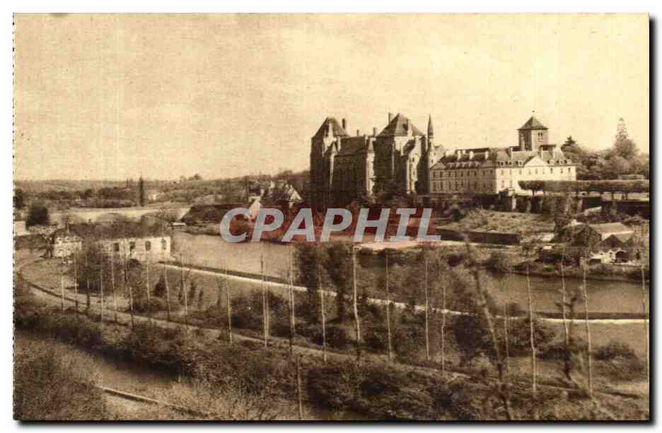 CPA L'Abbaye Saint Pierre De Solesmes Et La Vallee De La Sarthe