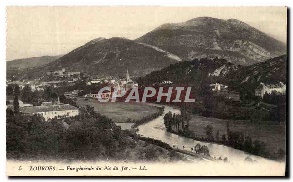CPA Lourdes Vue Generale Du Pic Du Jer