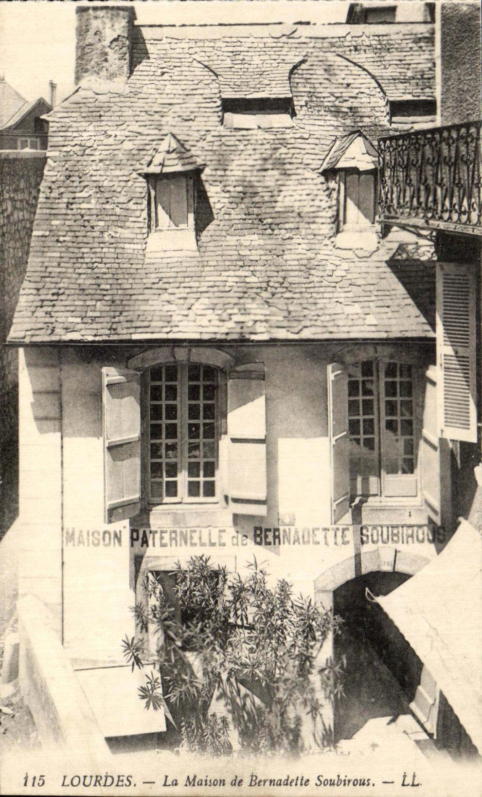 CPA Lourdes La maison de Bernadette Soubirous