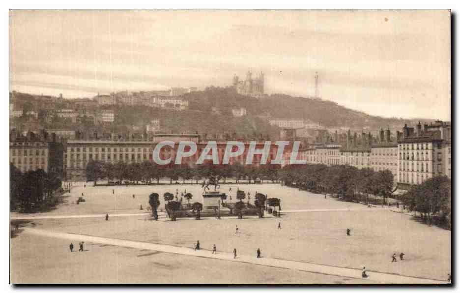 Lyon — Ensemble de la Place Bellecour — éditeur LL.