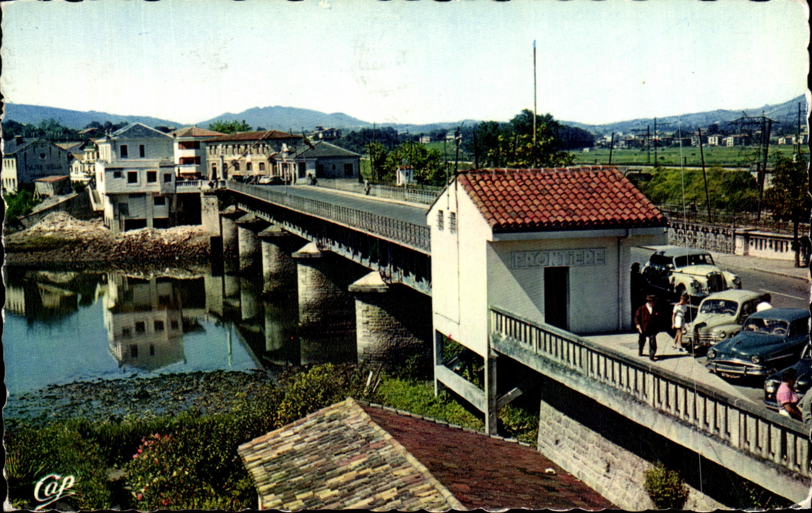 Pont international Hendaya — Frontière Franco-Espagnole — éditeur Cap