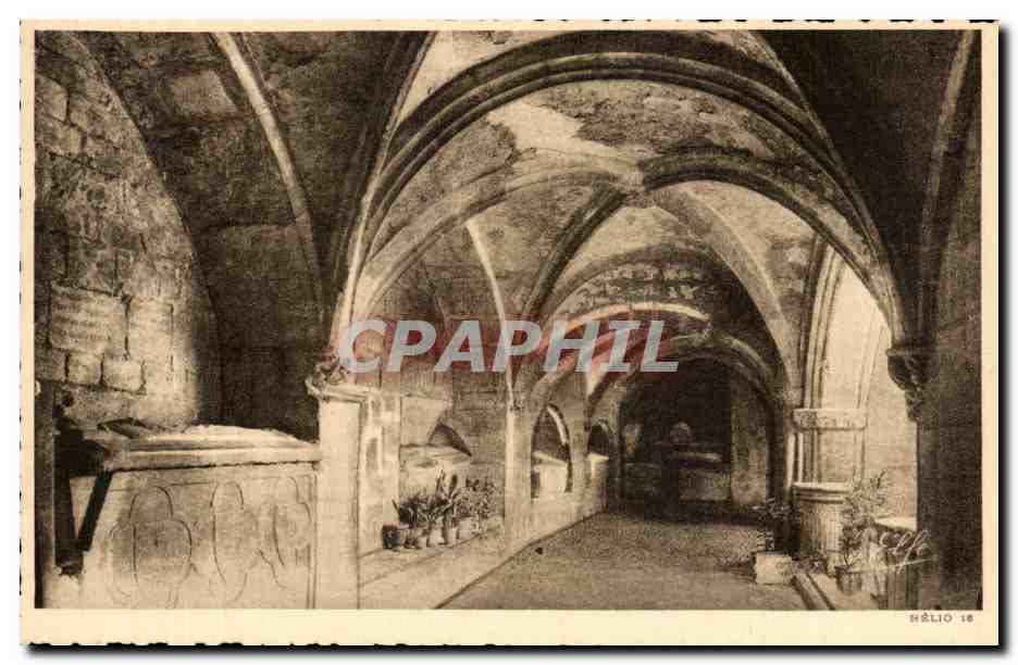 CPA Pyrenees Ocean Saint Bertrand De Comminges La Galerie des tombeaux