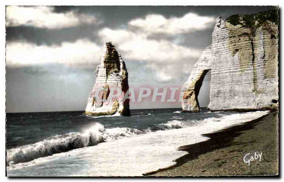 CPSM Etretat L'Aiguille et la Porte d'Aval