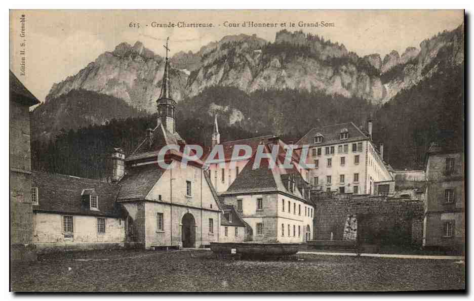 CPA Grande Chartreuse Cour d'Honneur et le Grand Som