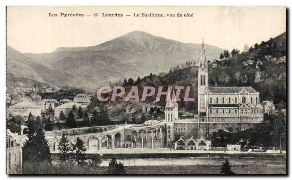 CPA Les Pyrenees Lourdes La Basilique Vue De cote