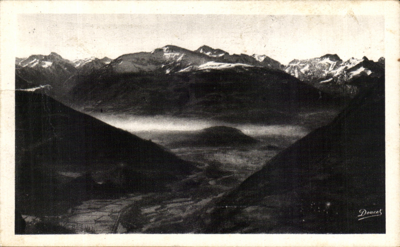 CPA Lourdes La Valle D'argeles el La Chaine des pyrenees Vues Du Pic Du Jer