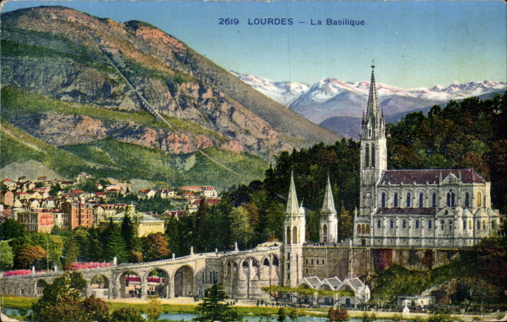 CPA Lourdes La Basilique