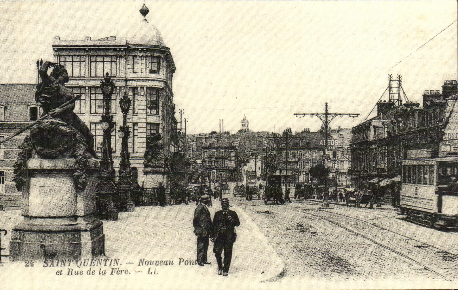 Saint-Quentin — Neuer Brücke und Rue de la Fère — Li.