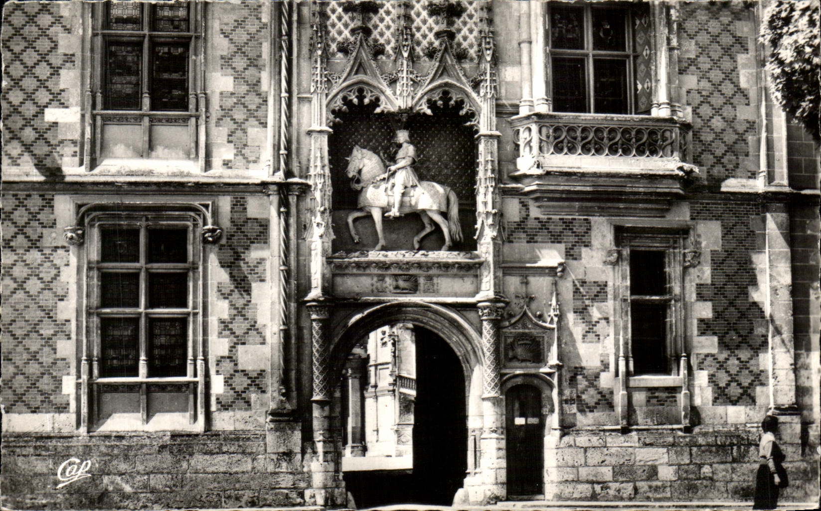 Blois - Le Château - Aile Louis XII — C.A.P. Réal-Photo n°2048
