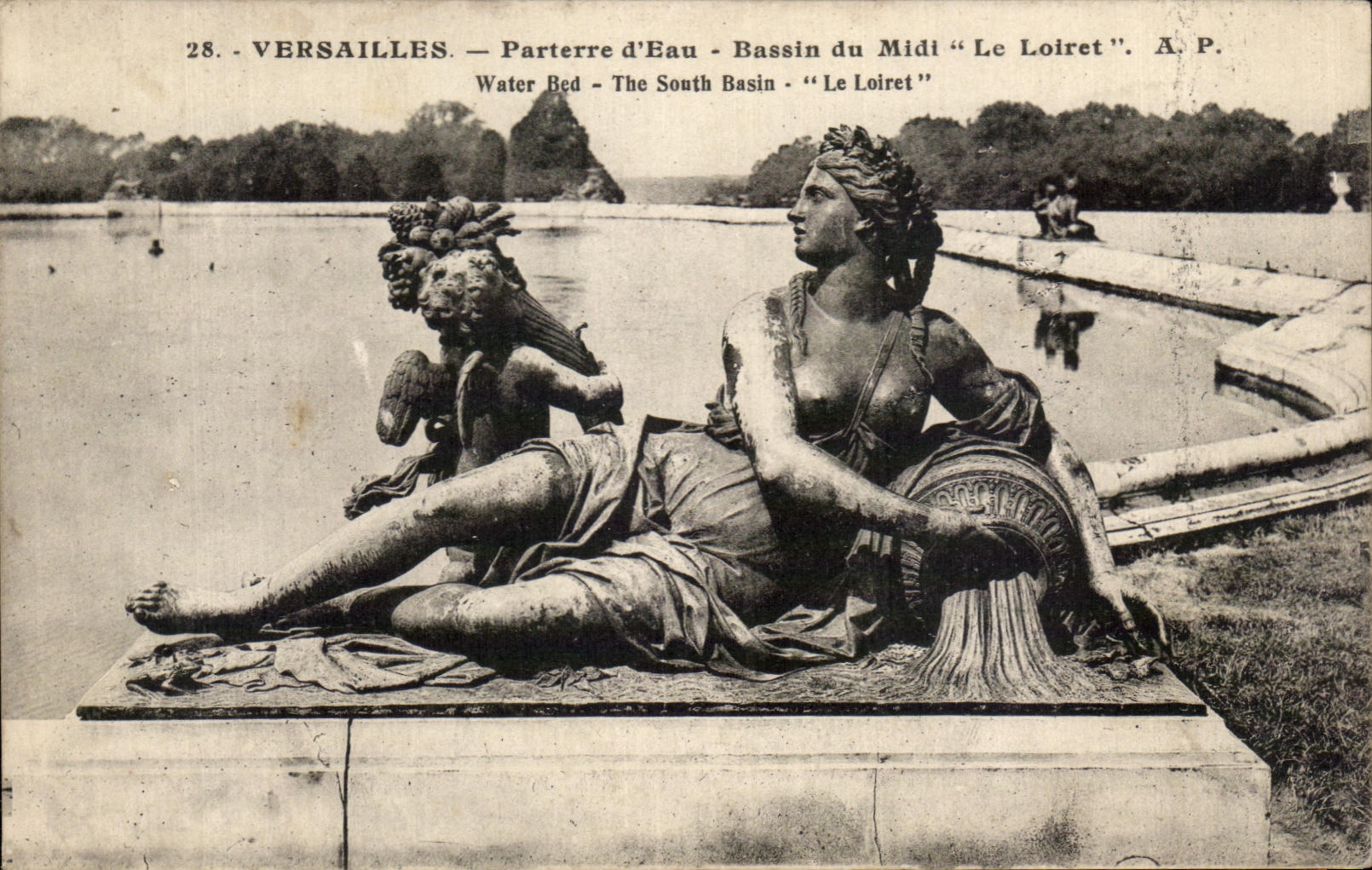 CPA Versailles Parterre d'Eau Bassin du Midi Le Loiret
