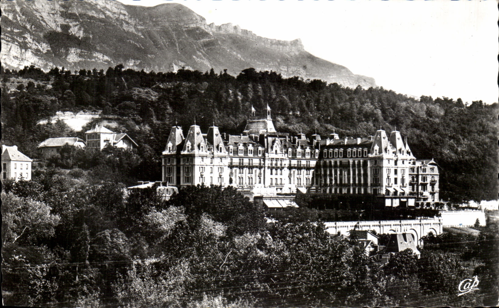 CPSM Aix Les Bains Vue Sur Regine Grand Hotel Bernascon