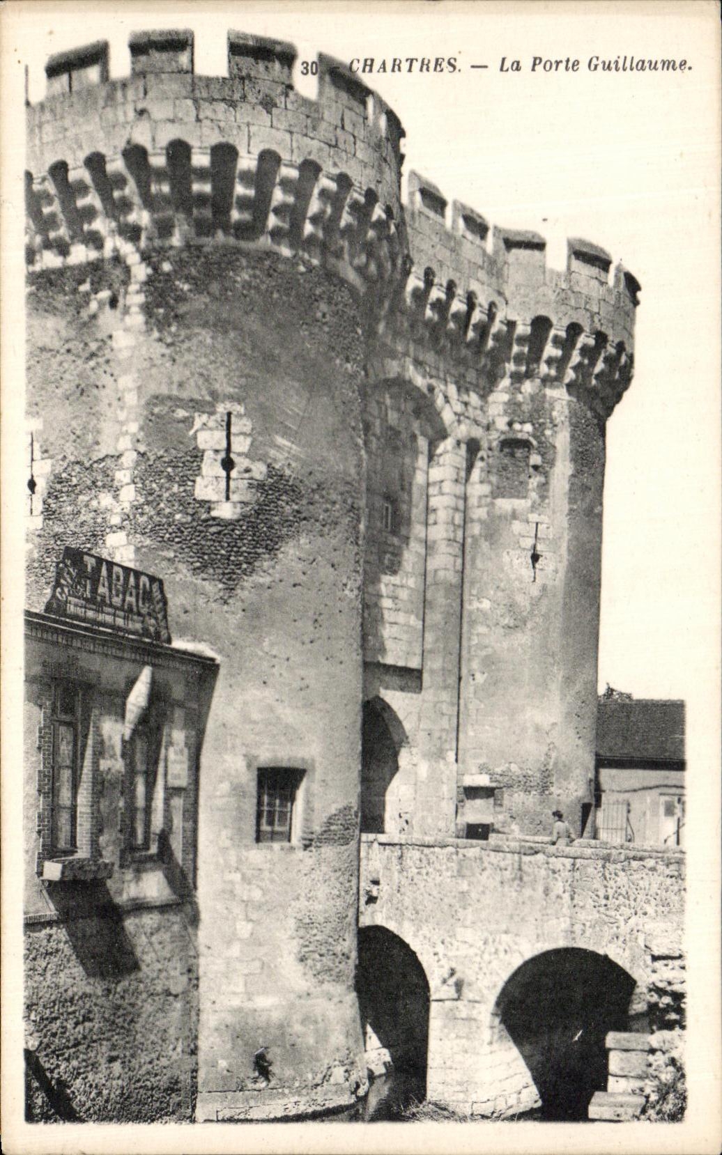 Chartres — La Porte Guillaume — Papeterie-Librairie Pierre Marchand