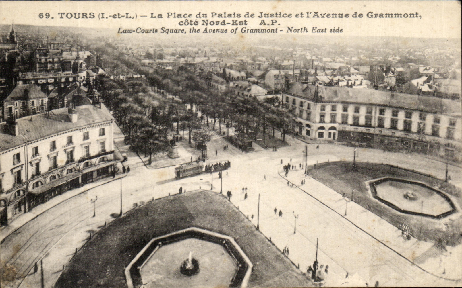 CPA Tours La Place Du Palais De Justice Et L'avenue De Grammont 