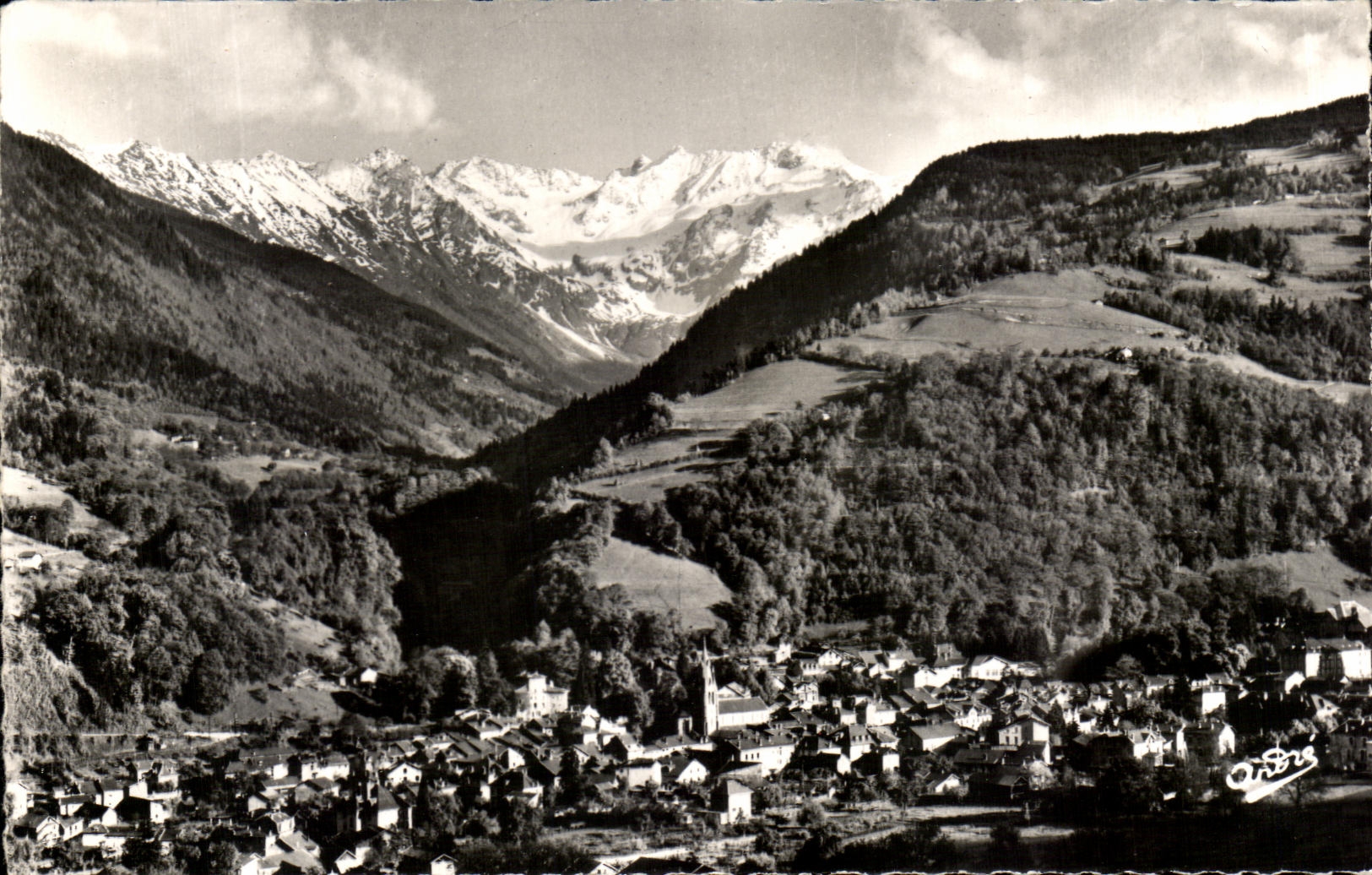 CPA Les Belles Alpes Francaises Allevard Les Bains Generale Et Le Gleyzin