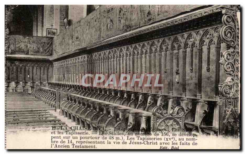Intérieur de l'Église — Les Stalles et les Tapisseries — Édit. Réal