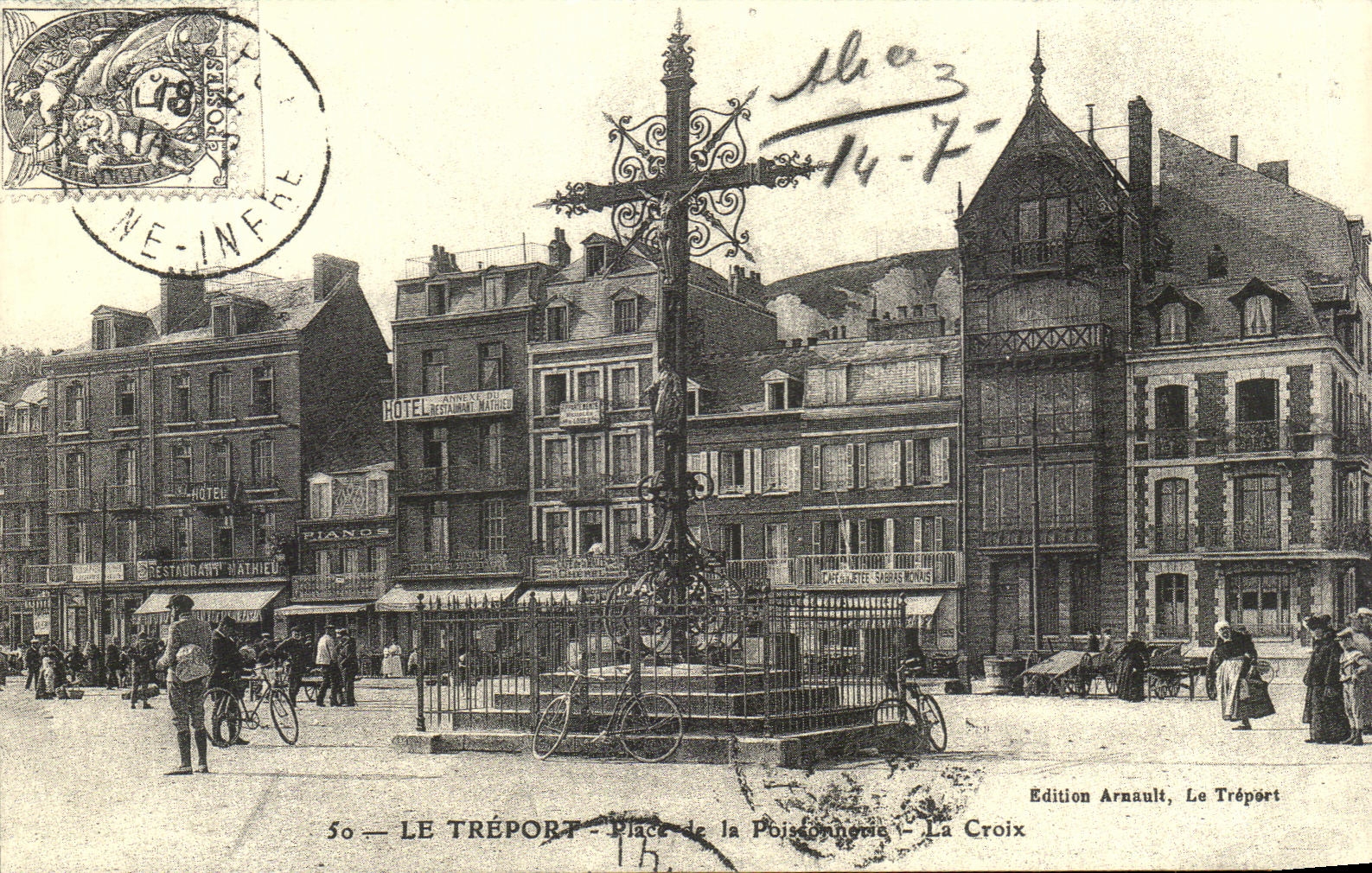 REPRO Le Treport Place de la Poissonnerie La Croix