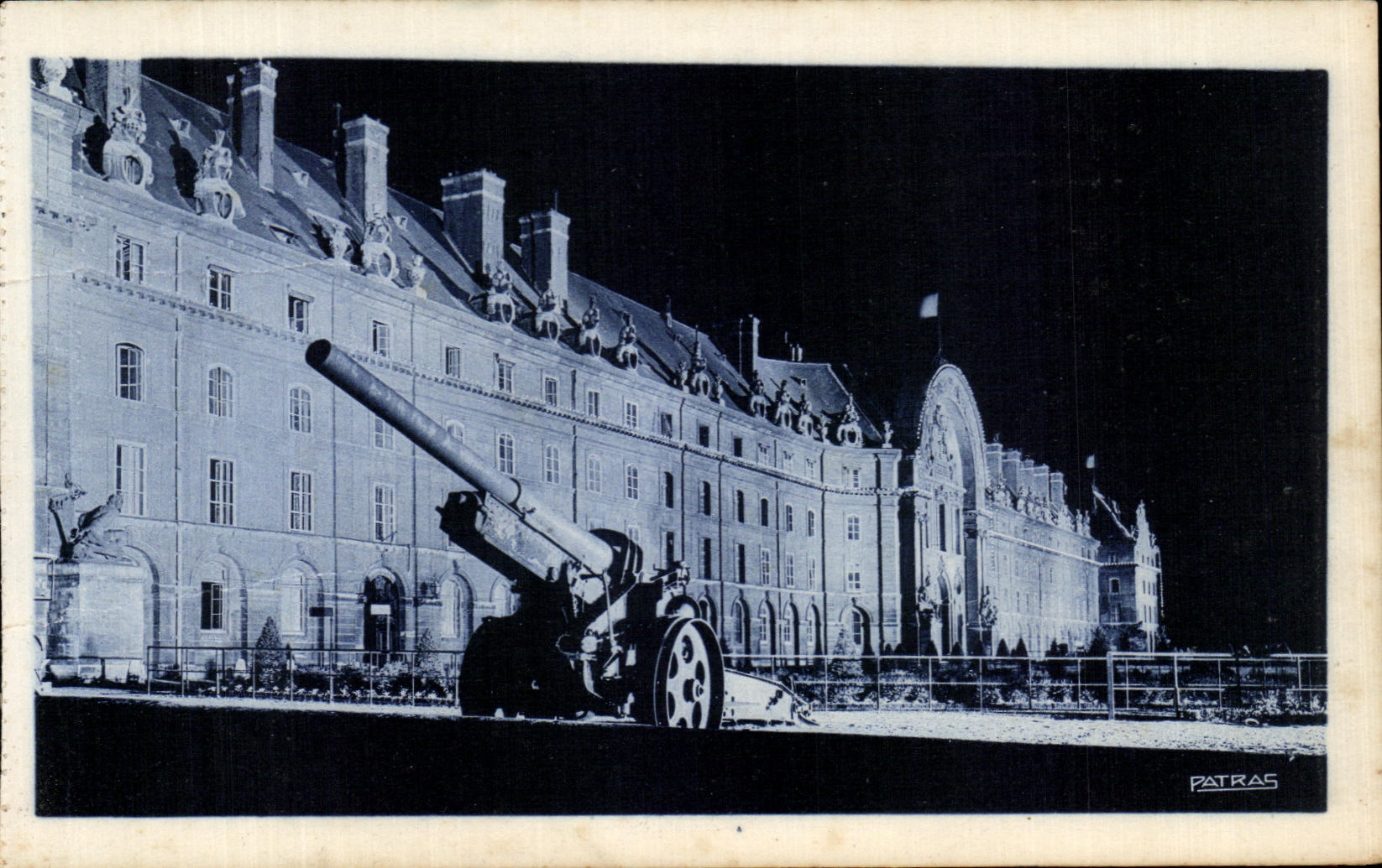 CPA Paris La Nuit Illuminations des Invalides 
