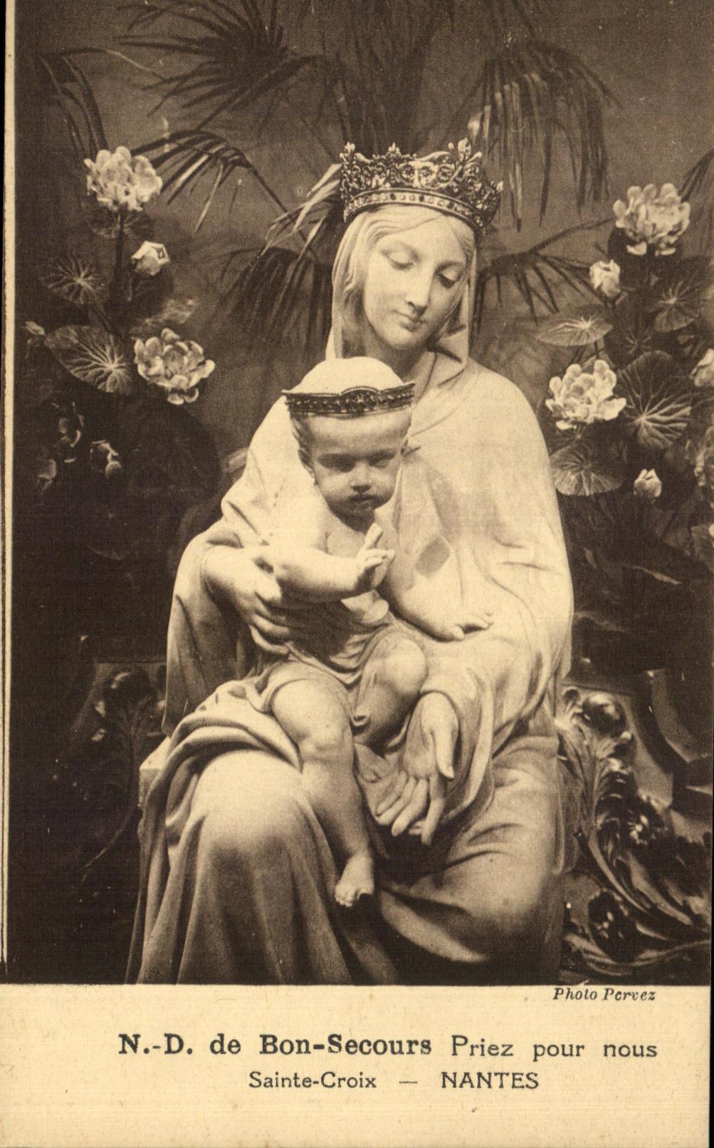 CPA ND De Bon Secours Priez pour Nous Sainte Croix Nantes 