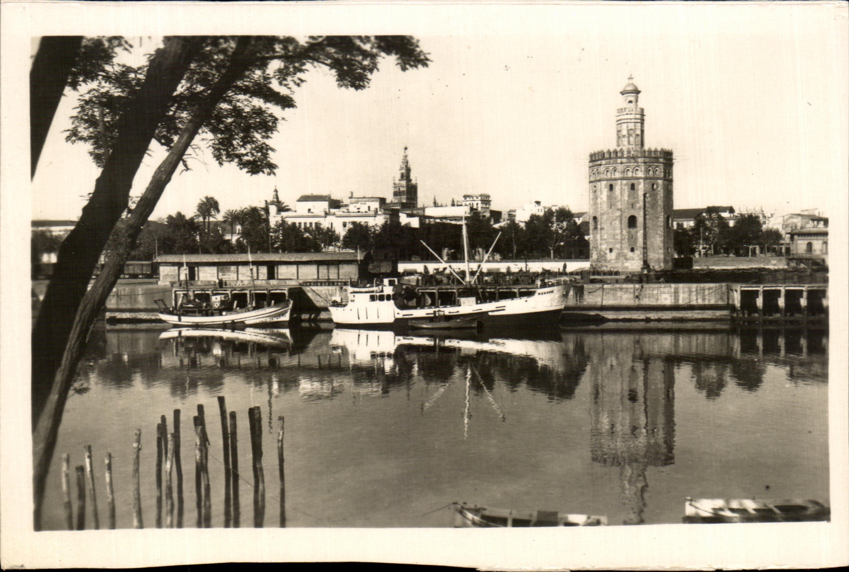 Seville — Rio Guadalquivir et Tour de l'Or — Éditions García Gattabella
