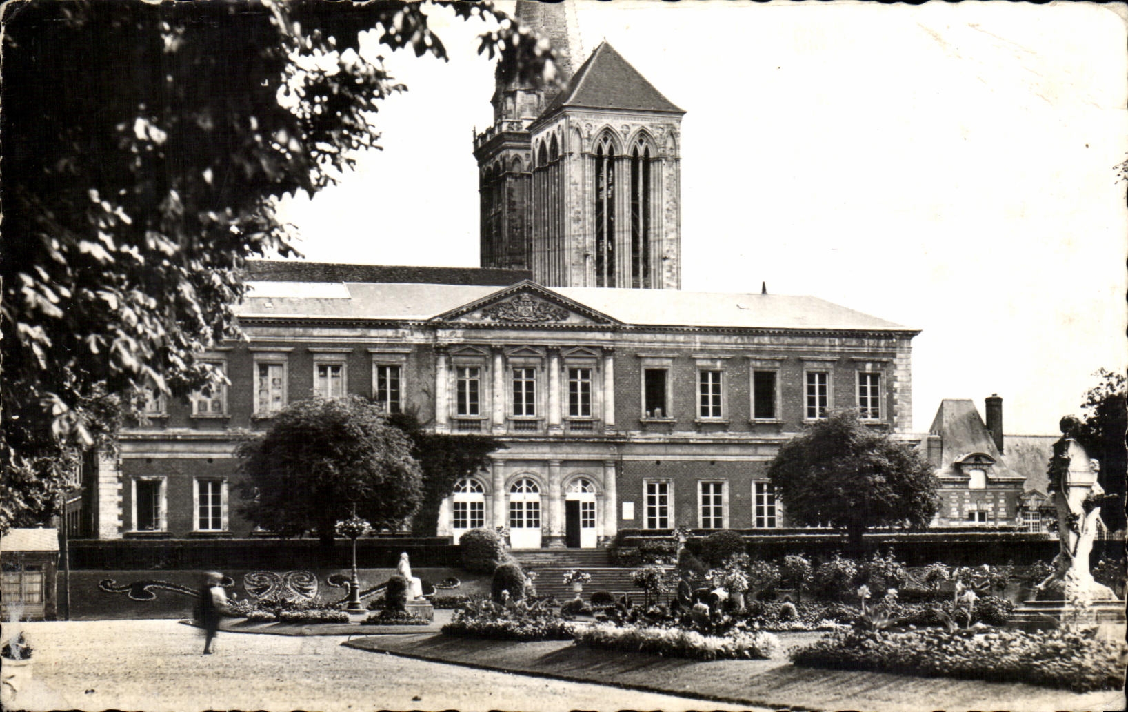 Lisieux (Calvados) — Le Musée — Éditeur GLATIGNY, n°5
