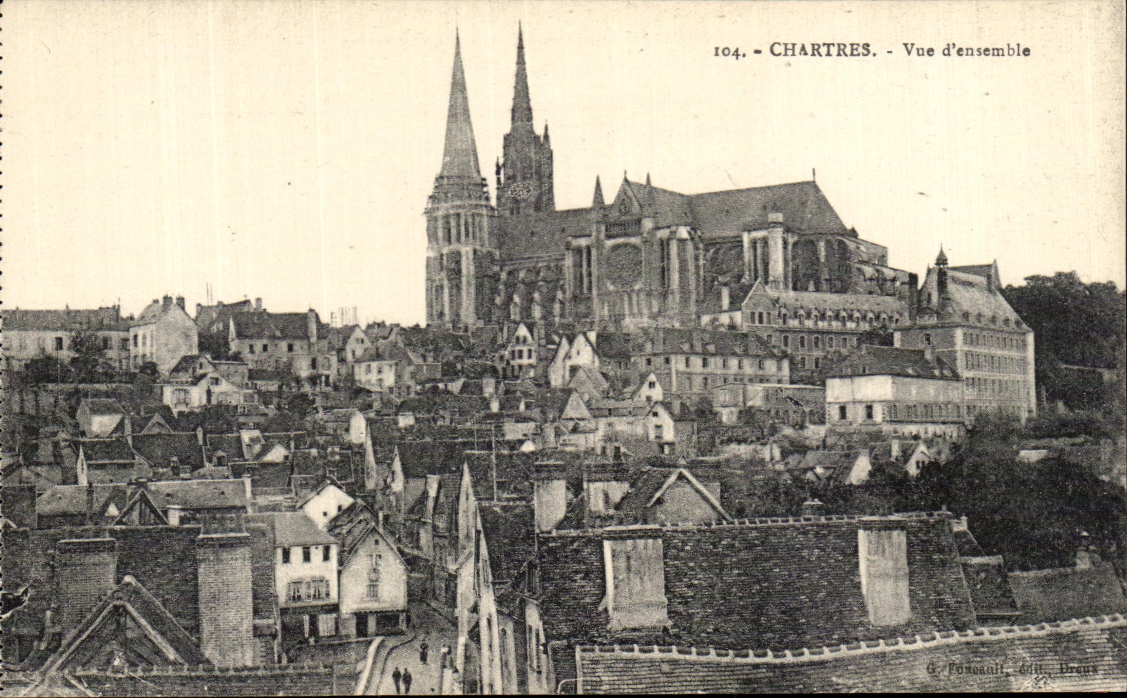 CPA Chartres Vue d'ensemble