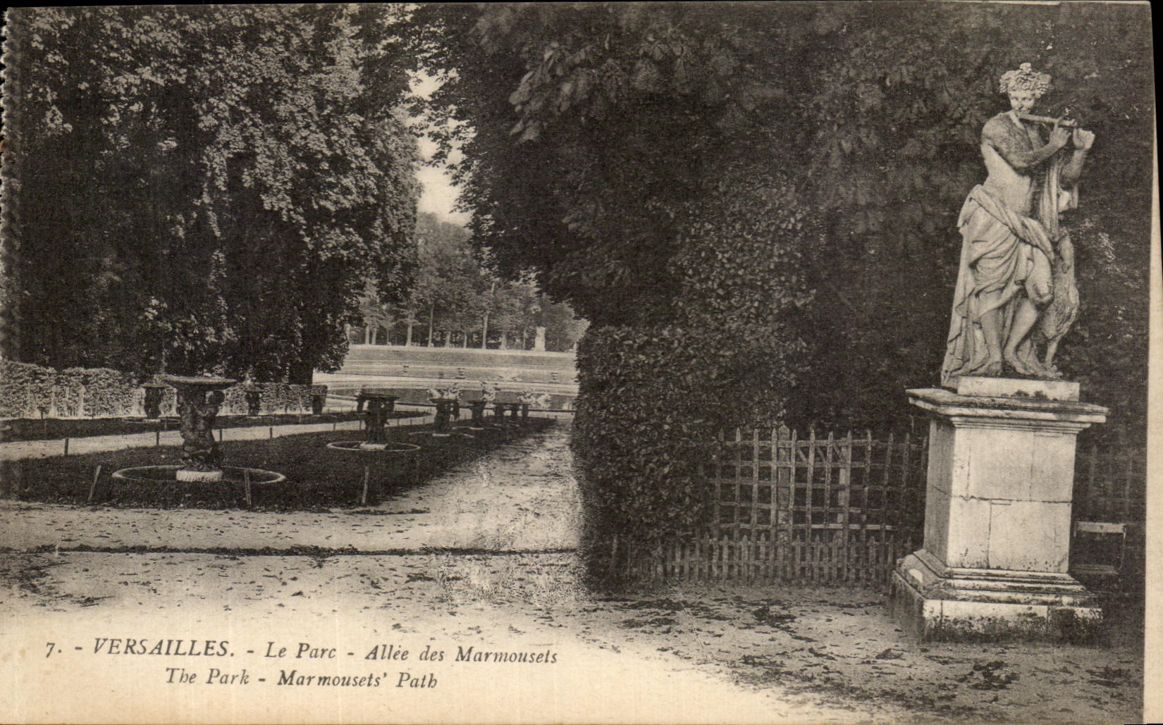 CPA Versailles Le Parc Alleee des Marmousels 