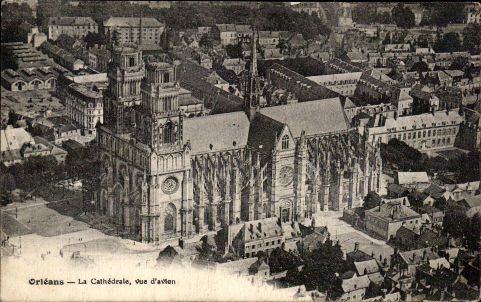 CPA Orleans La Cathedrale Vue D'avion