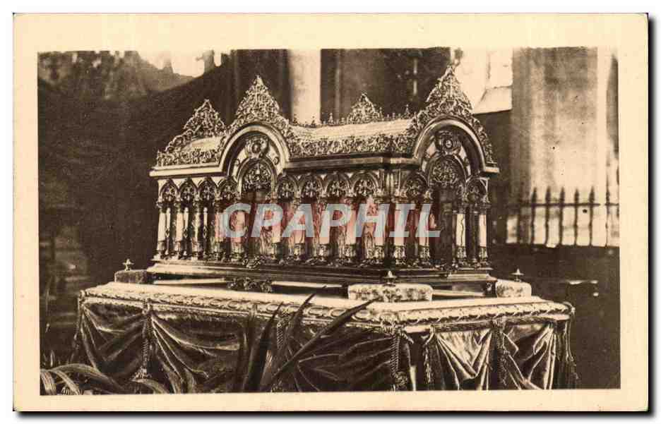 Petite Châsse de vermeil — reliques de la Béthérèse de l'Enfant-Jésus — offerte par le Brésil — 1905