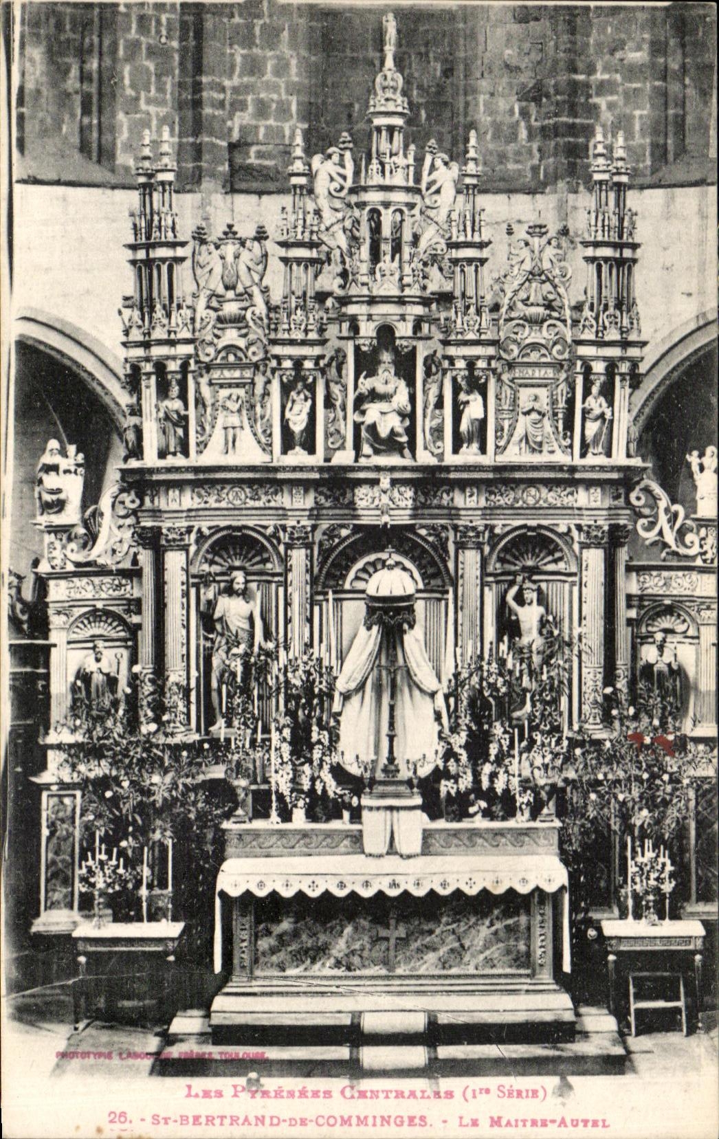 CPA Saint Bertrand De Comminges Le maitre autel