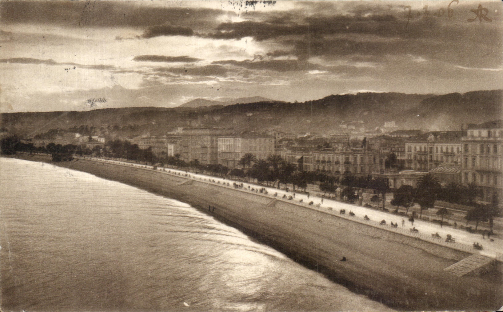 CPA Nice La Promenade Des Anglais