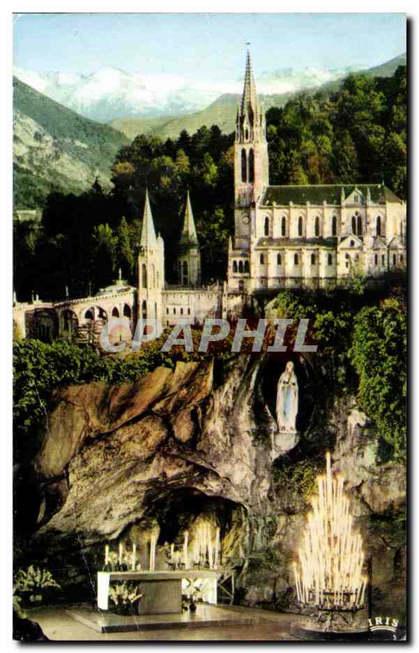 CPA Loudres La Grotte Et la Basilique The grotte and The Basilica