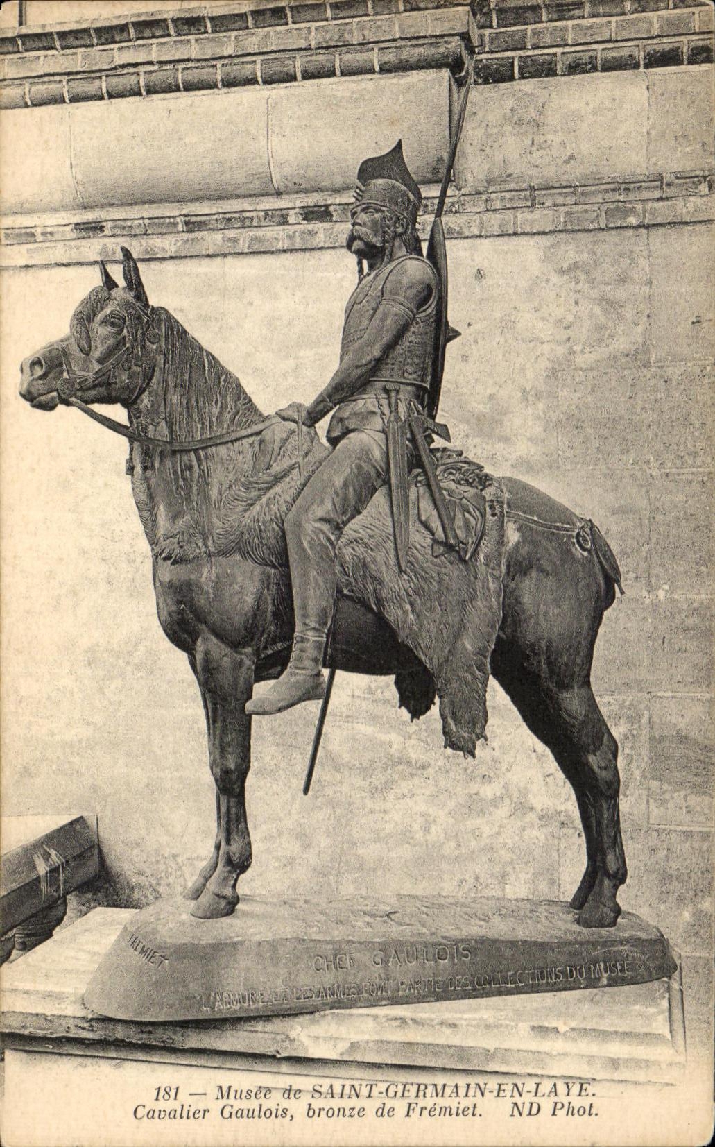 Cavalier Gaulois — statue en bronze — Musée de Saint-Germain-en-Laye, collection du musée, phot. ND