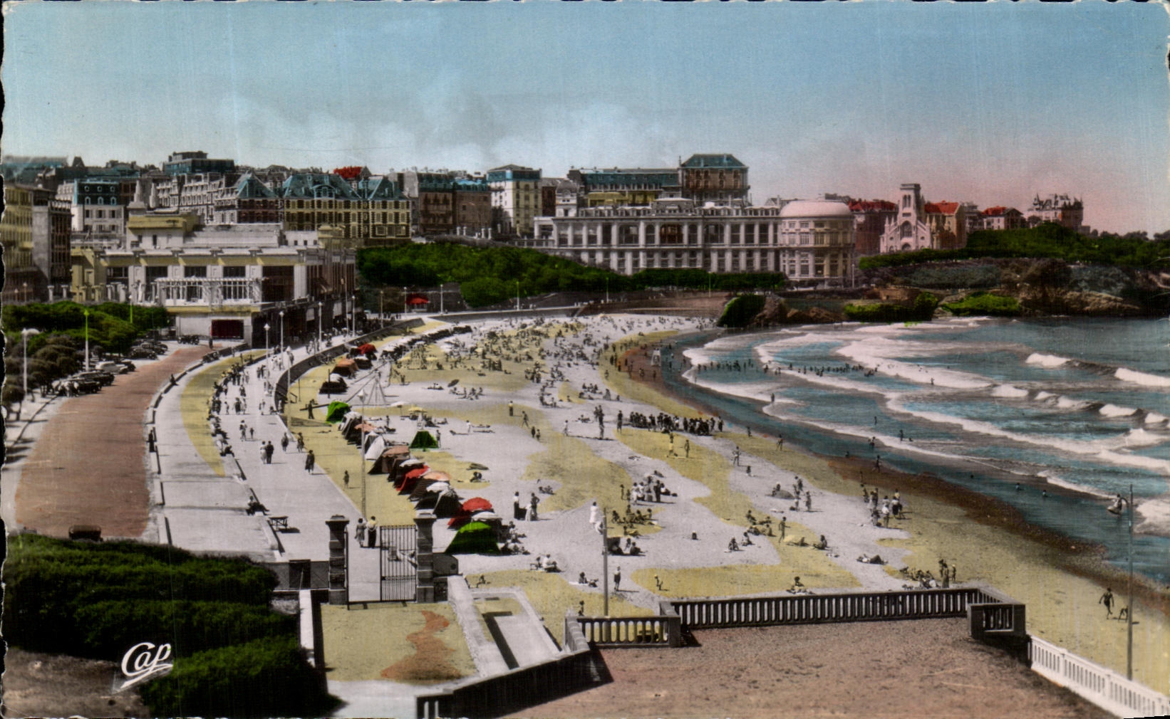 CPA Biarrtz La Grande Plage vers le Casino Bellevue