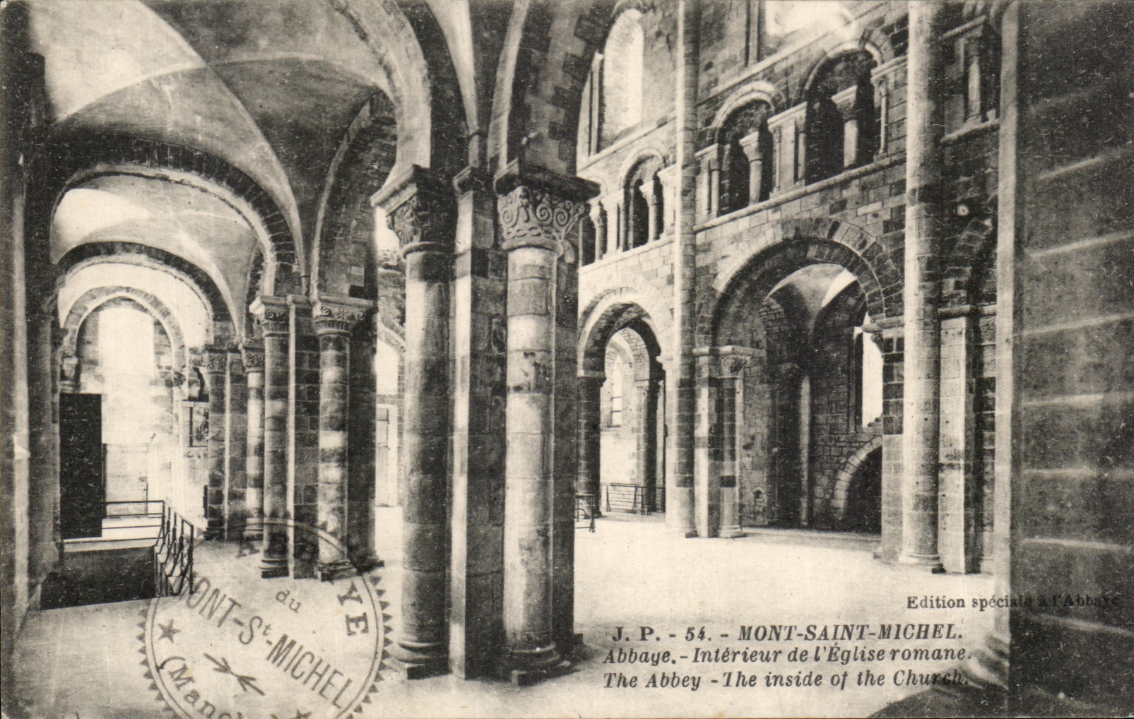 Mont-Saint-Michel — Intérieur de l'église romane — J.P. - 54 - Édition spéciale à l'Abbaye