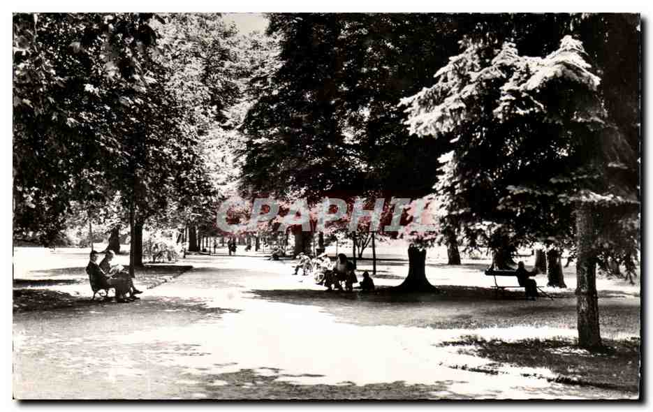 CPA Vichy Les Parcs