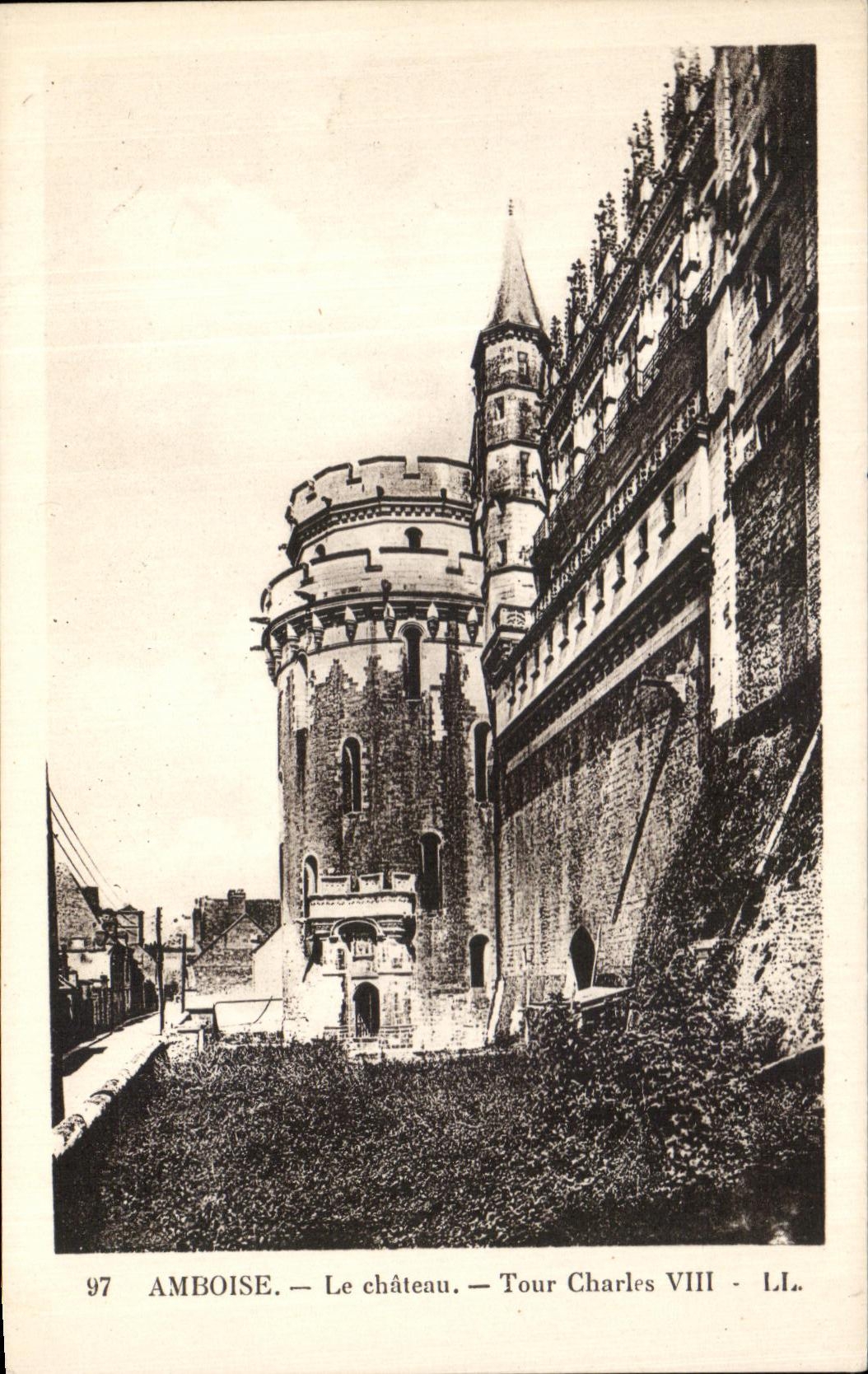 CPA Amboise Le Chateau Tour Charles VIII