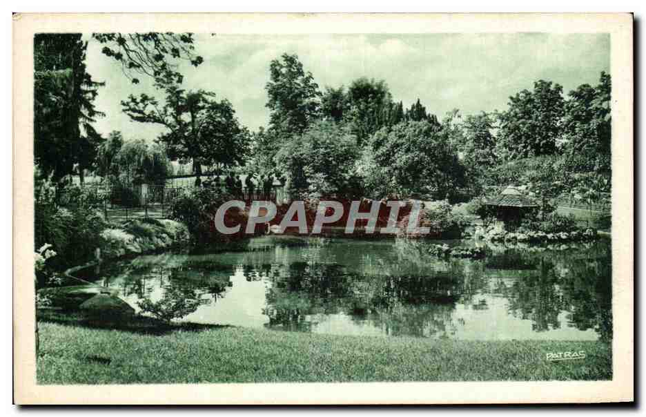 CPA Vichy Dans le nouveau parc