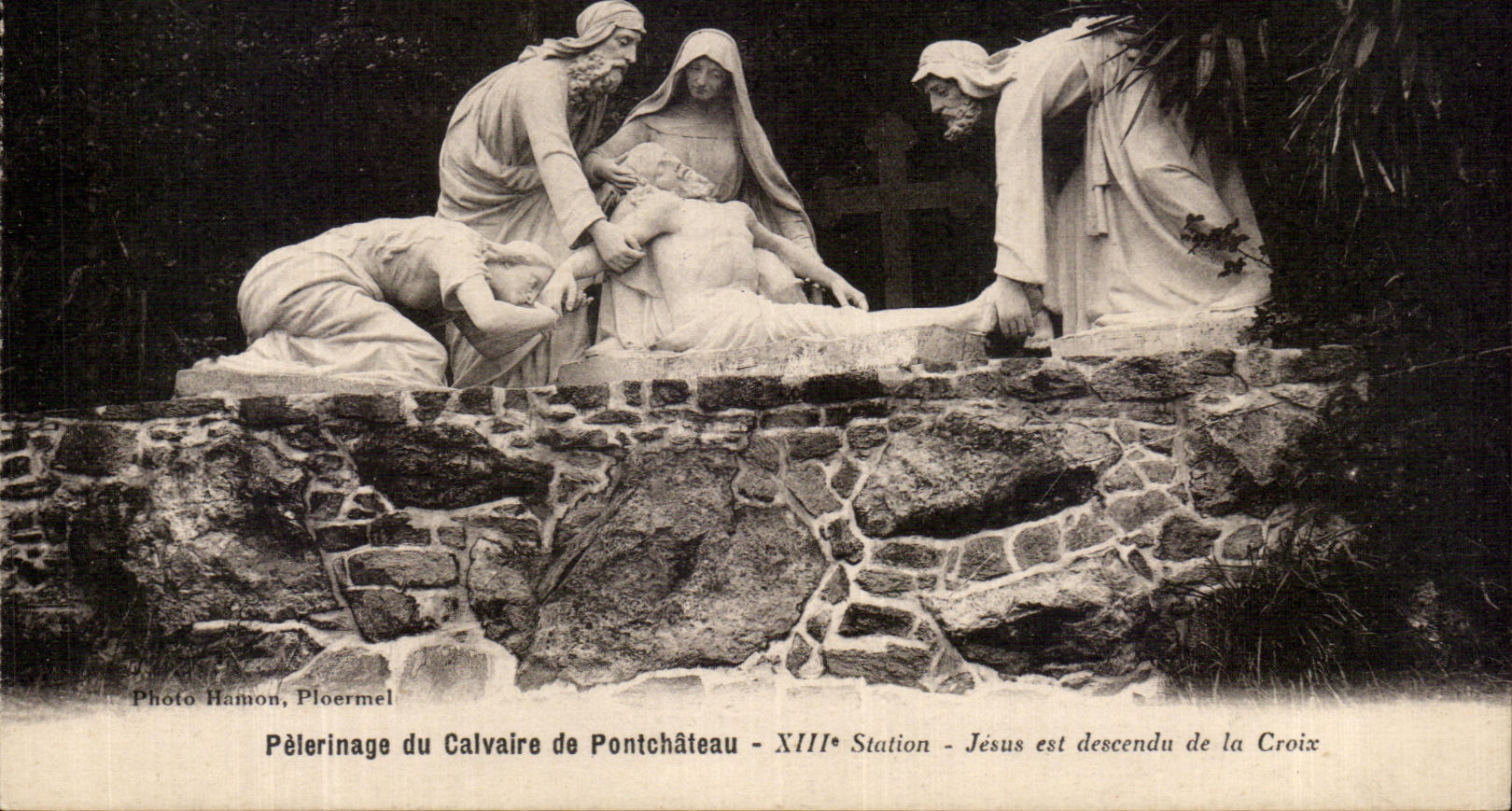 CPA Peterinage Du Calvaire De Pontchateau Jesus Est Descemdu De La Croix