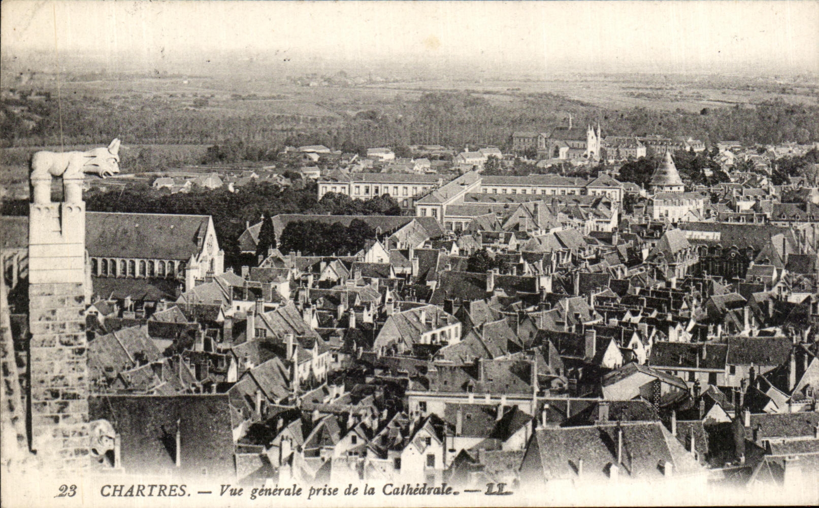CPA Chatres Vue generale prise de la Cathedrale