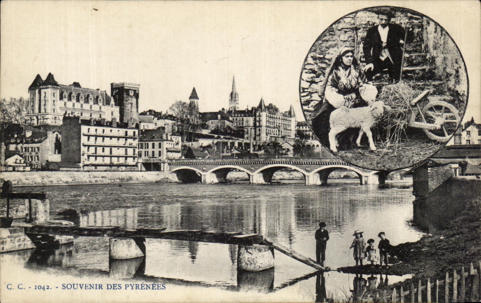 Paysage urbain avec pont et vignette pastorale — C.C. - 1042 - Souvenir des Pyrénées