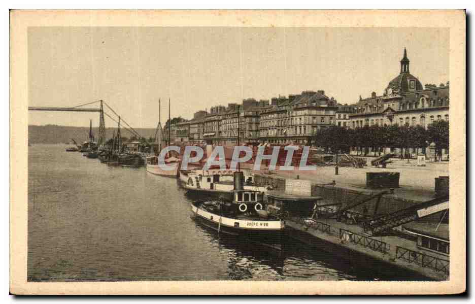 CPA Rouen Le Port Palais de la Bourse Bateaux