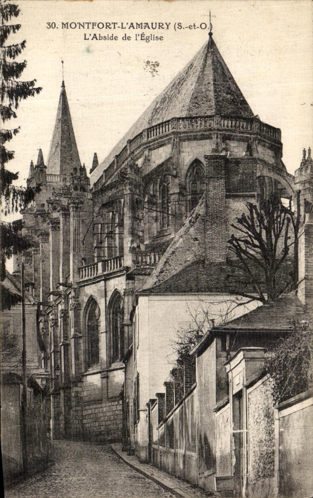 Montfort-l'Amaury (S.-et-O.) — The Apse of the Church — Postcard No. 30