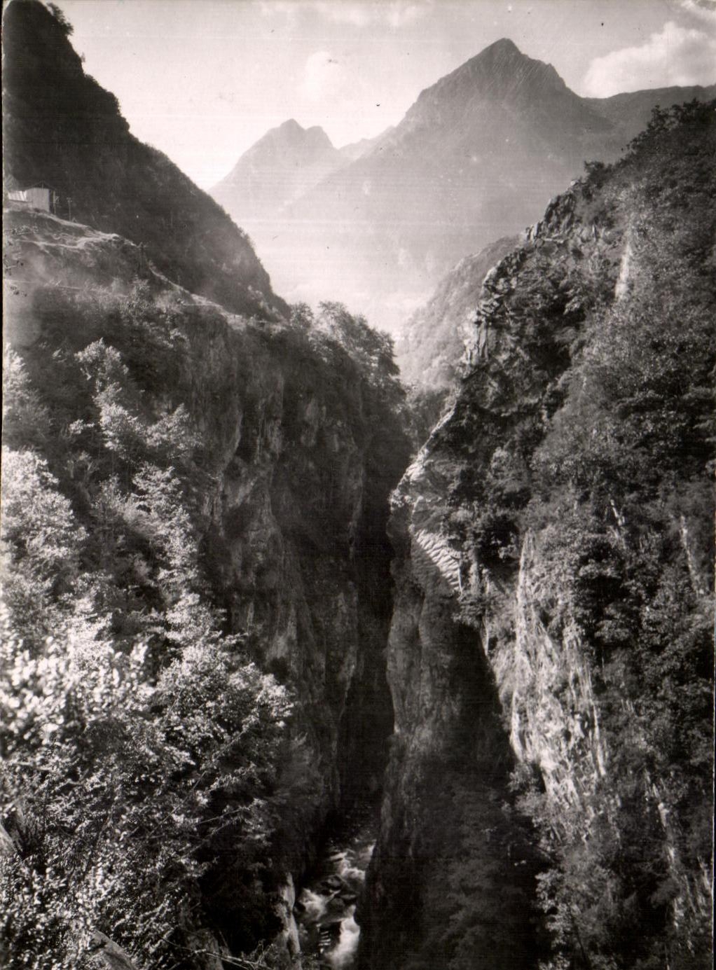 CPSM Saint Sauveur La gorge des Hollandais 