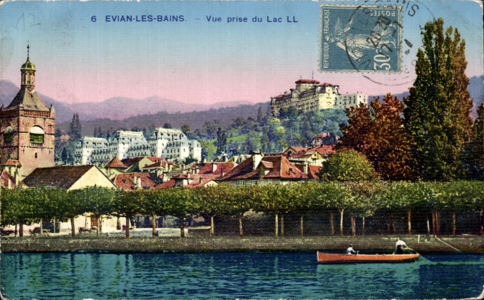 CPA Evian Les Bains Vue Prise du Lac