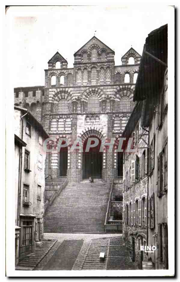 CPA Le Puy Montee De La Cathedrale A Laquelle On Accede Par Un Grand Escalier 