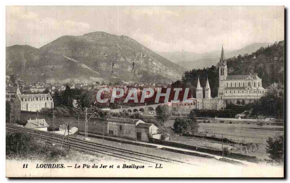 CPA Lourdes Le Pic du Jer et la Basilique